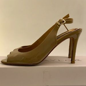 Ann Taylor Open Toe Nude/Tan Slingbacks 6